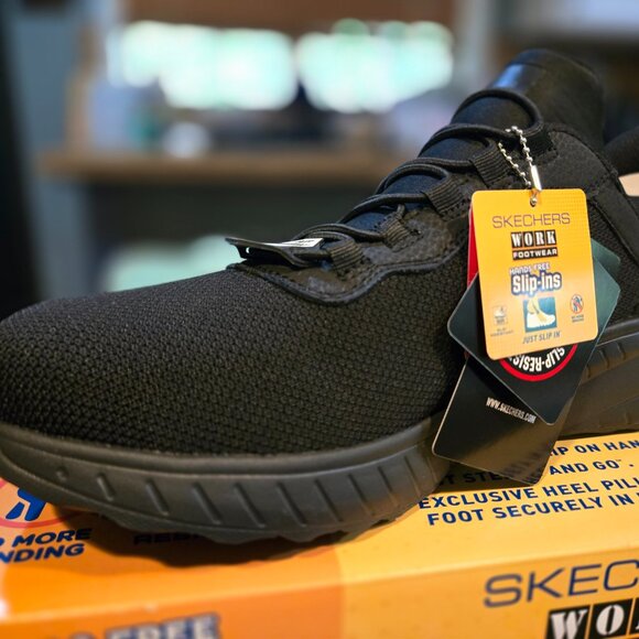 Skechers work footwear slip resistant - Picture 3 of 5